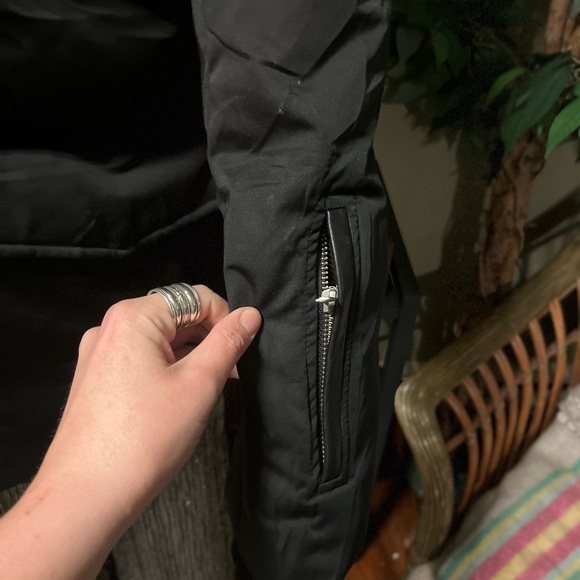 Soia & Kyo men’s Black Puffer Jacket with Fur Trim - Picture 14 of 15